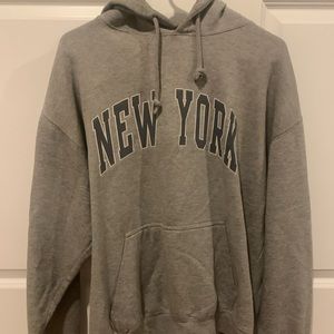 Brandy Melville New York Sweatshirt